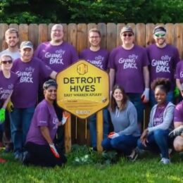 Detroit-Hives-team-picture